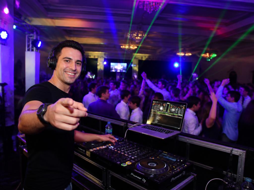 DJ מקצועי לאירוע